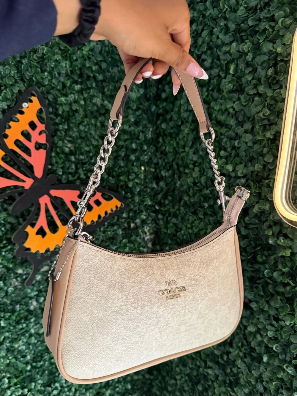 Coach Beige and Tan Signature Canvas Shoulder Bag - Picture 5 of 7